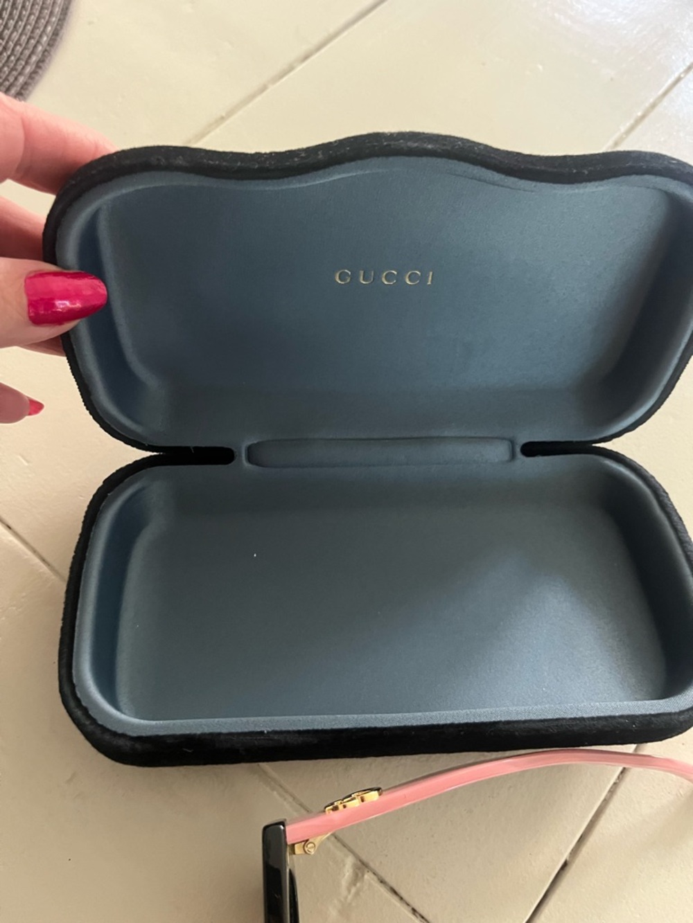 Gucci Black Frame Brown Lens Women's Sunglasses - Picture 4 of 7